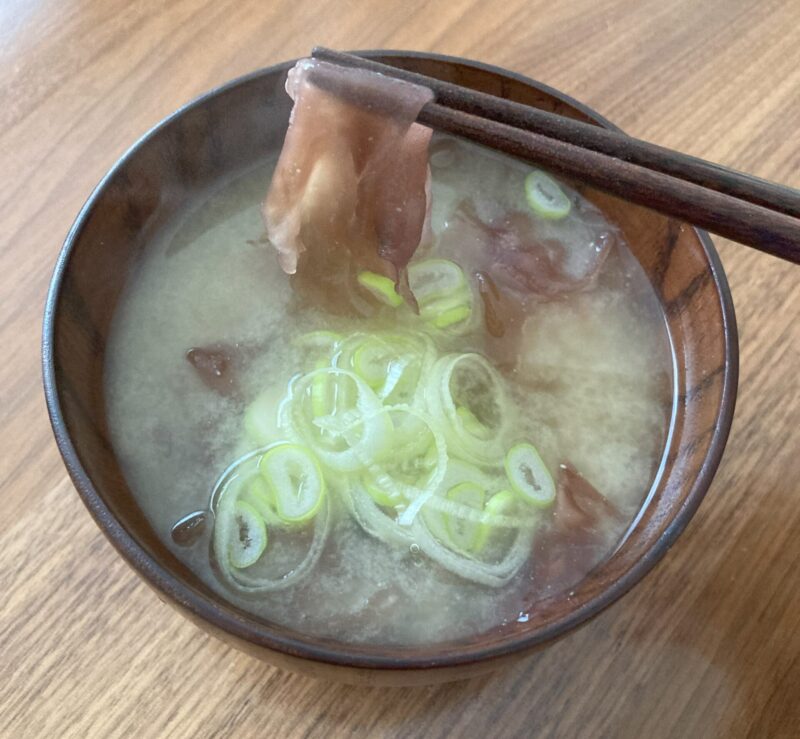 銀杏草の味噌汁